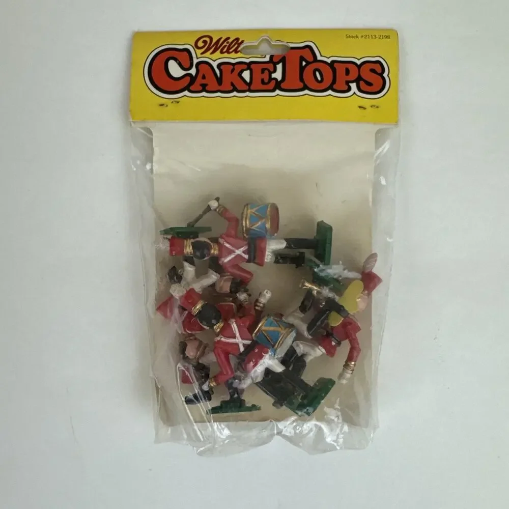 Vintage Wilton Cake Tops Plastic 3